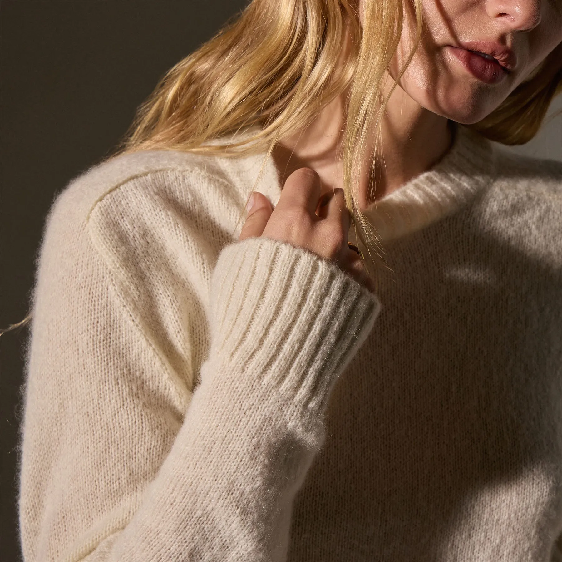 Cashmere Saddle Shoulder Crew Neck - Ivory