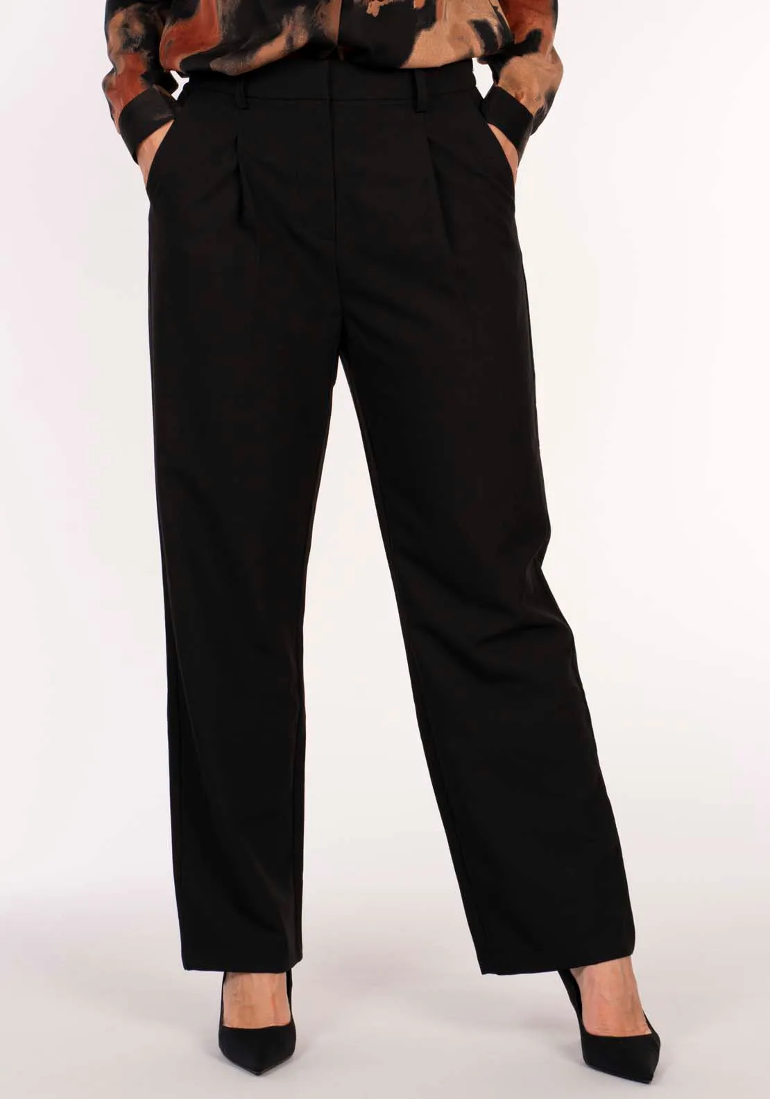 Soft Suiting Pant - Black